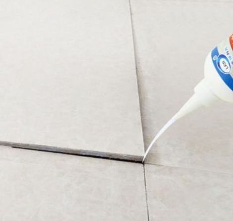 利辛瓷砖空鼓维修公司分享卫生间瓷砖脱落的原因可能有以下几点